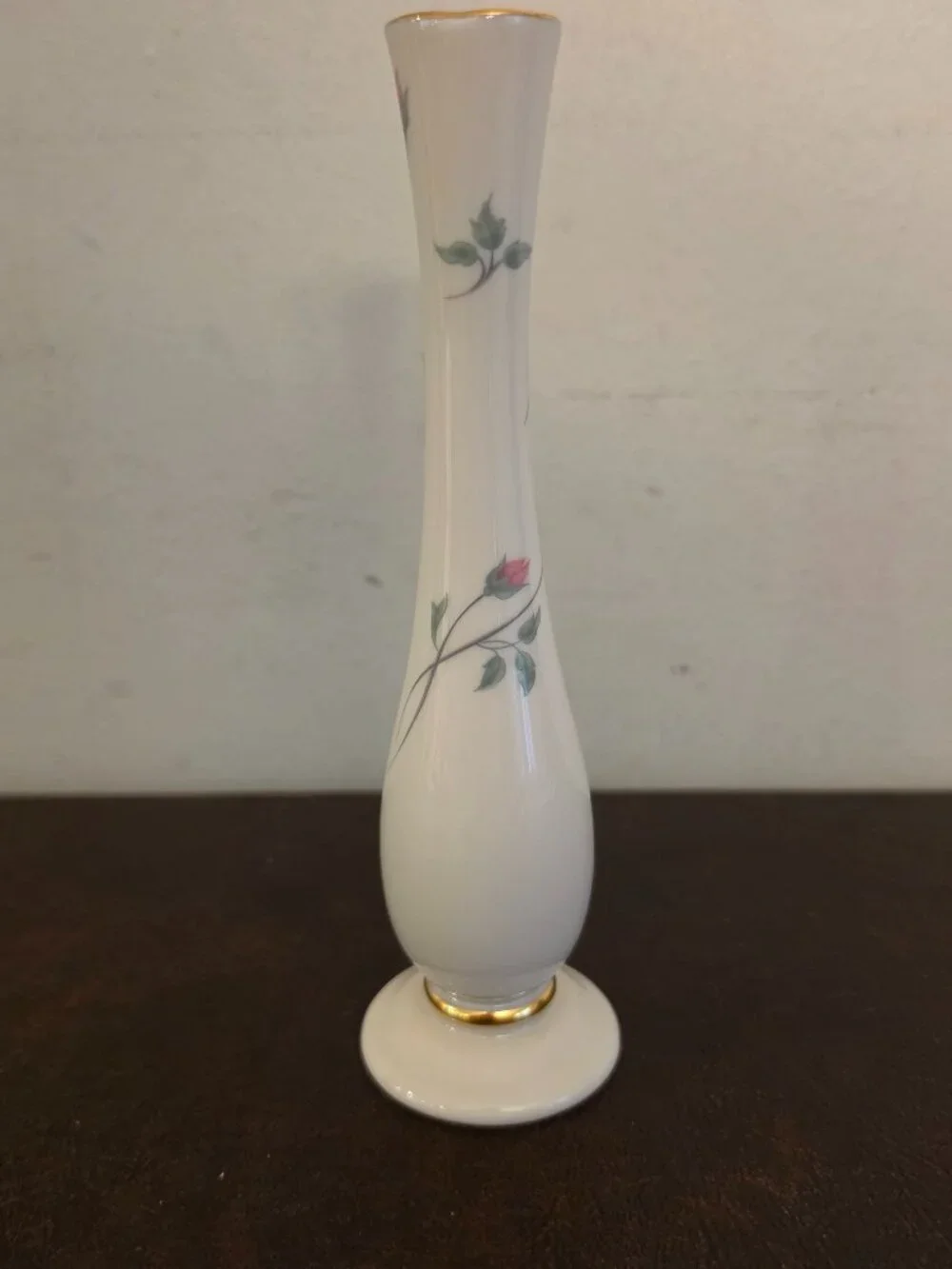 Lenox Rose Manor Bud Vase porcelain with pink floral design & 24K gold trim